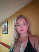 695373415: Chica busca chico en Barcelona