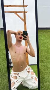 610845295: Chico busca chica en Málaga