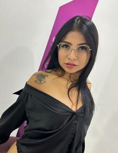 631742240: Chica busca chico en Madrid