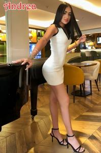 660453556: Chica busca chico en Madrid