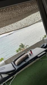 605439010: Chico busca chica en Ibiza