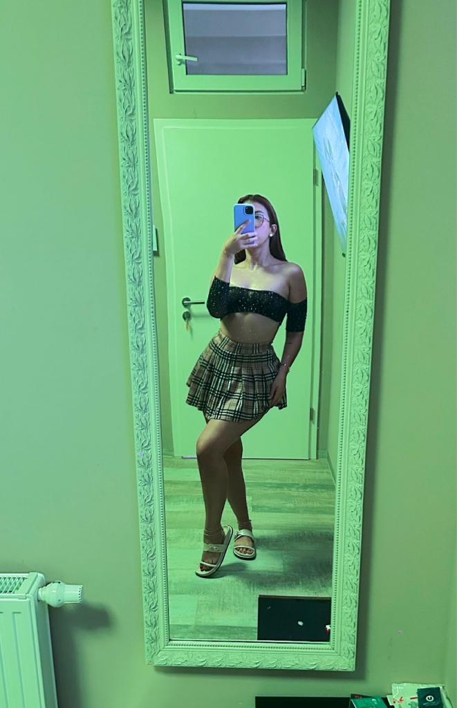 604354891: Chica busca chico en Málaga