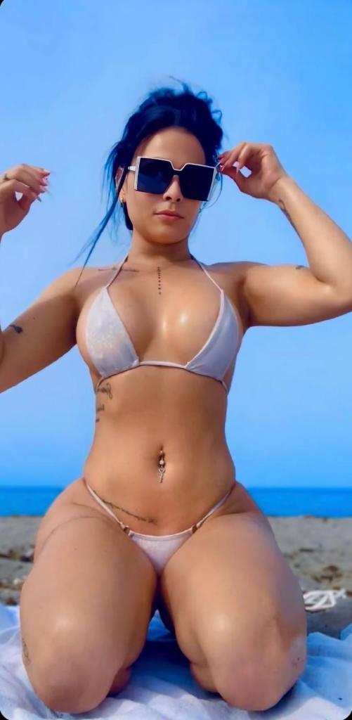 Chica busca chico en Alicante: Chica busca chico