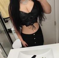 647605379: Chica busca chico en Madrid