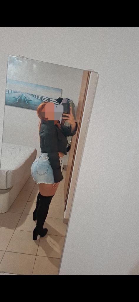 Chica busca chico en Tenerife: 