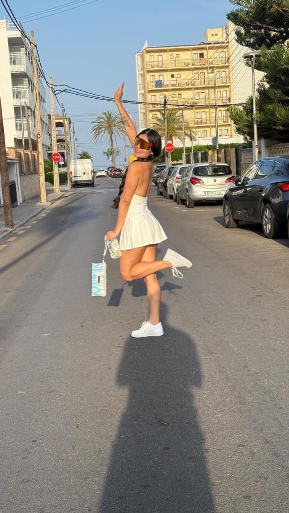 610154809: Chica busca chico en Ibiza