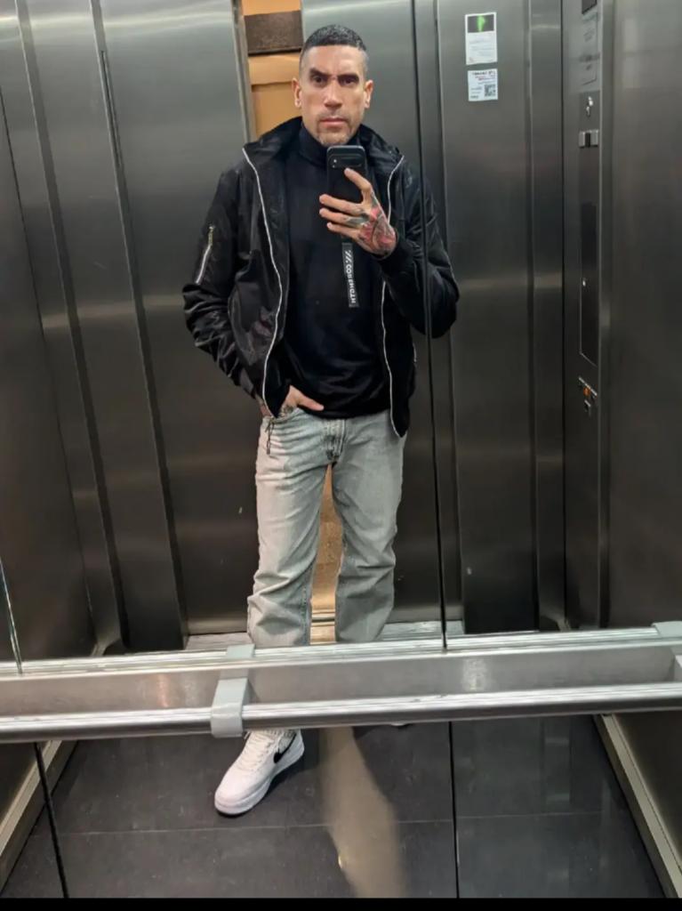 Chico busca chica en Málaga: 