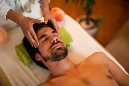 642142403: Chica busca chico en Zaragoza