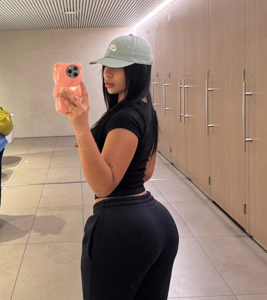 607373975: Chica busca chico en Mallorca