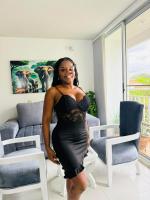 631779935: Chica busca chico en Cádiz