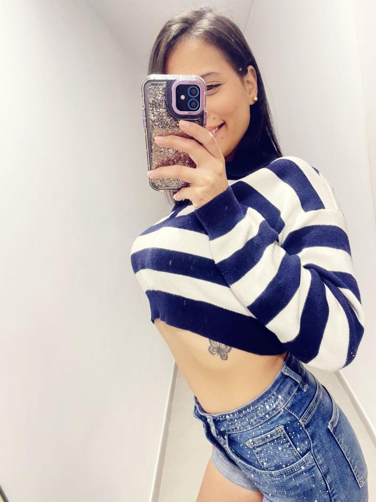 677659046: Chica busca chico en La Coruña