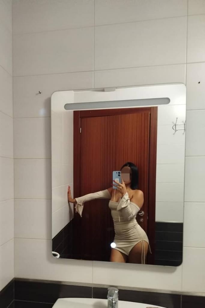 613179273: Chica busca chico en Lérida