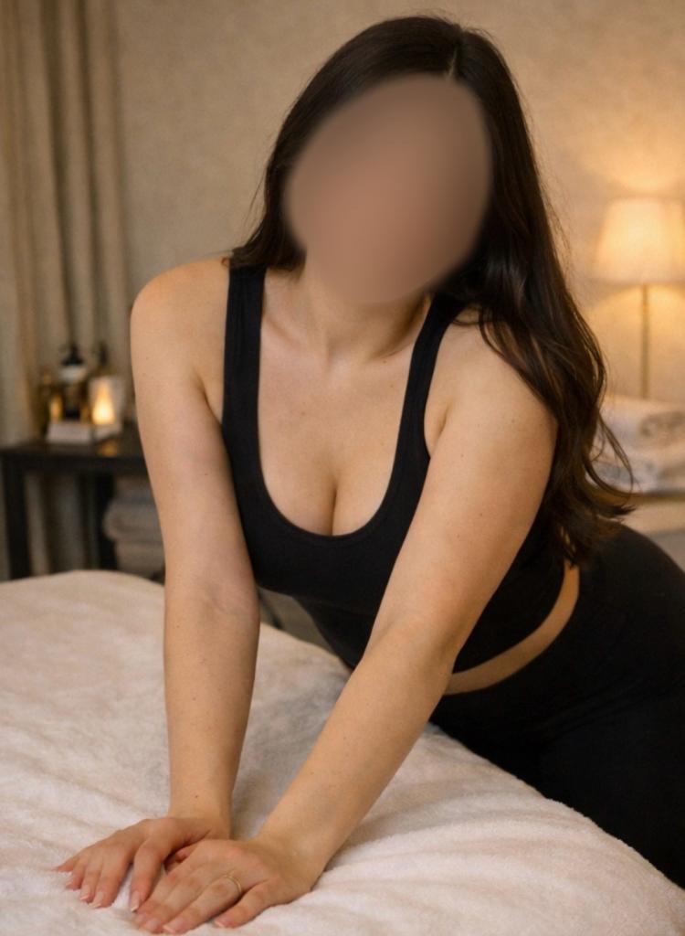 604376347: Chica busca chico en Madrid