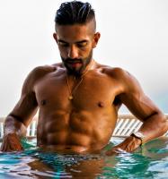 651839446: Chico busca chica en Valencia