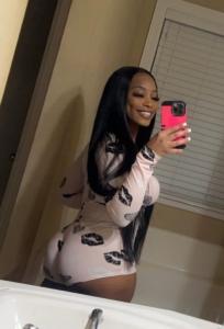 613418708: Chica busca chico en Valencia