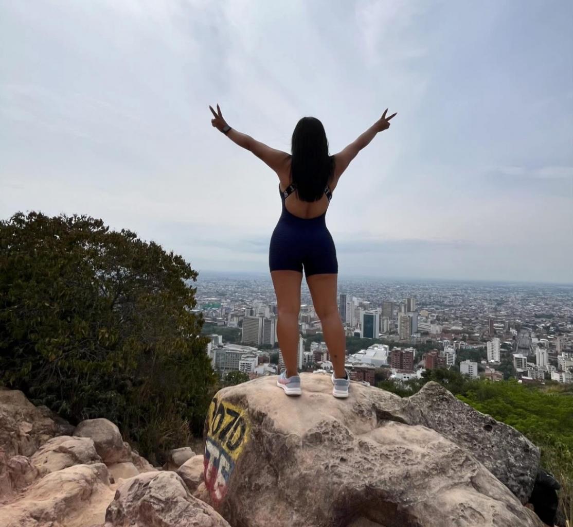 614811735: Chica busca chico en Alicante