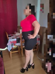 697256156: Chica busca chico en Madrid