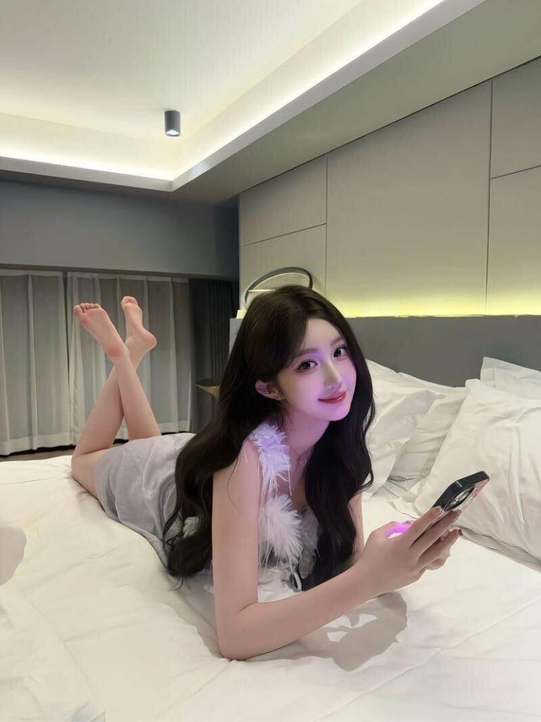 614543735: Chica busca chico en Mallorca