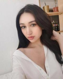 695499533: Chica busca chico en Madrid