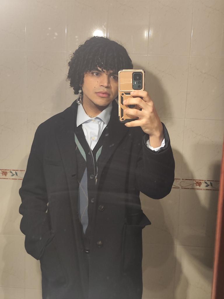 Chica busca chico en Cádiz: 