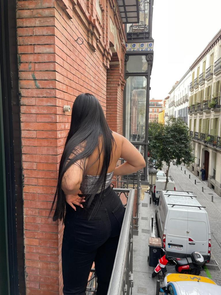 Chica busca chico en Granada: 