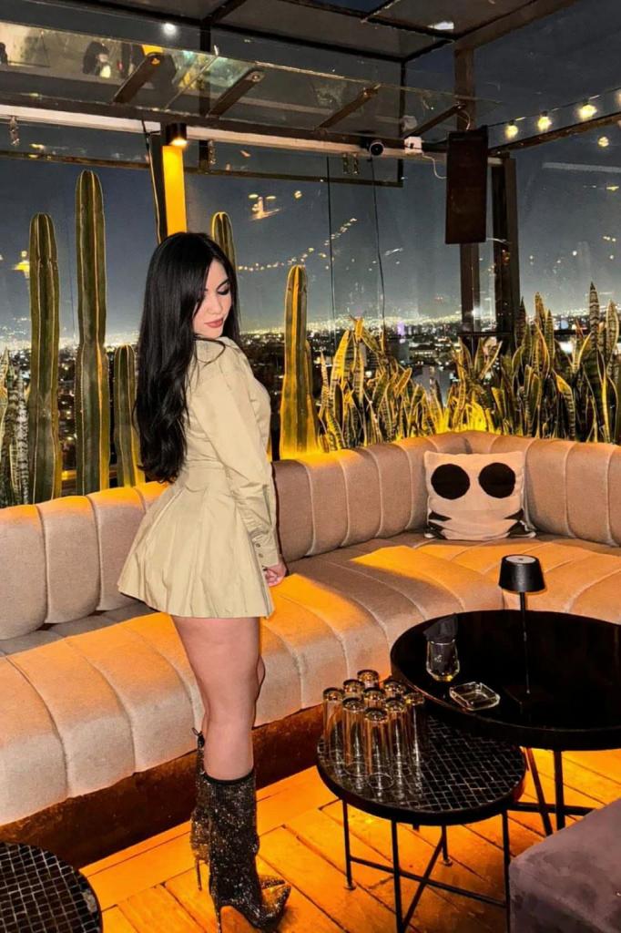 617065555: Chica busca chico en Madrid