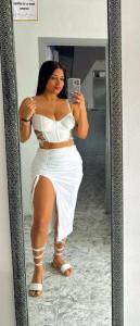 613853461: Chica busca chico en Barcelona