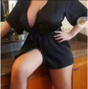 631872583: Chica busca chico en Murcia