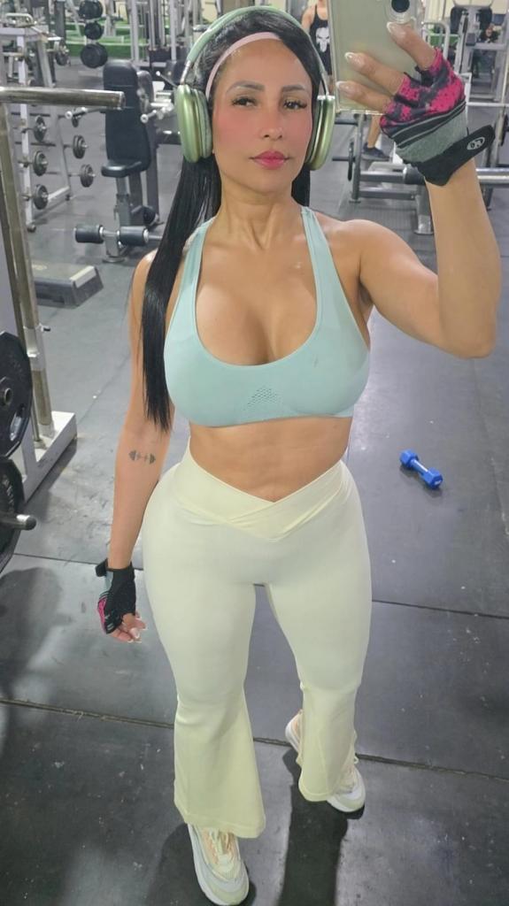 632355903: Chica busca chico en Barcelona