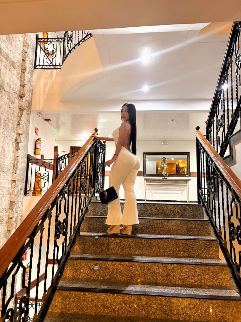 614227247: Chica busca chico en Málaga