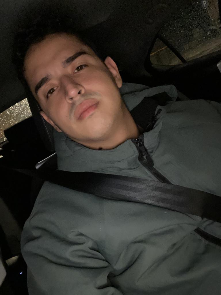 672204553: Chico busca chica en Alicante