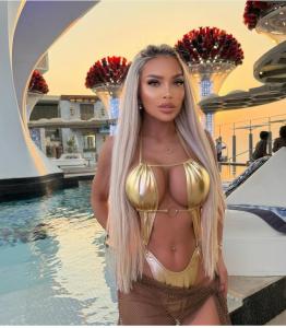 Chica busca chico en Tenerife: 