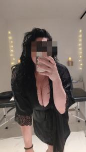 647493322: Chica busca chico en Madrid