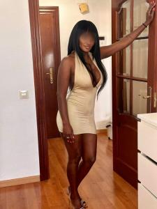 642956321: Chica busca chico en Orense