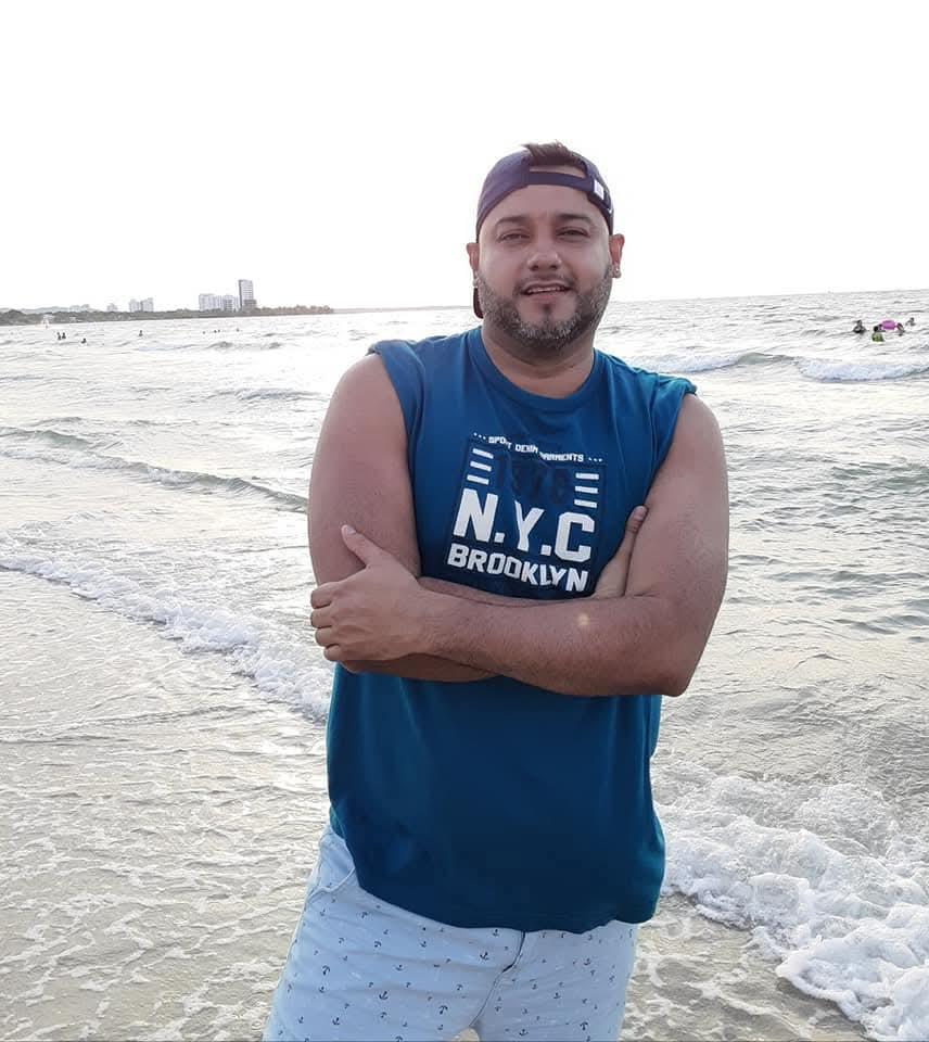 673844336: Chico busca chica en Murcia