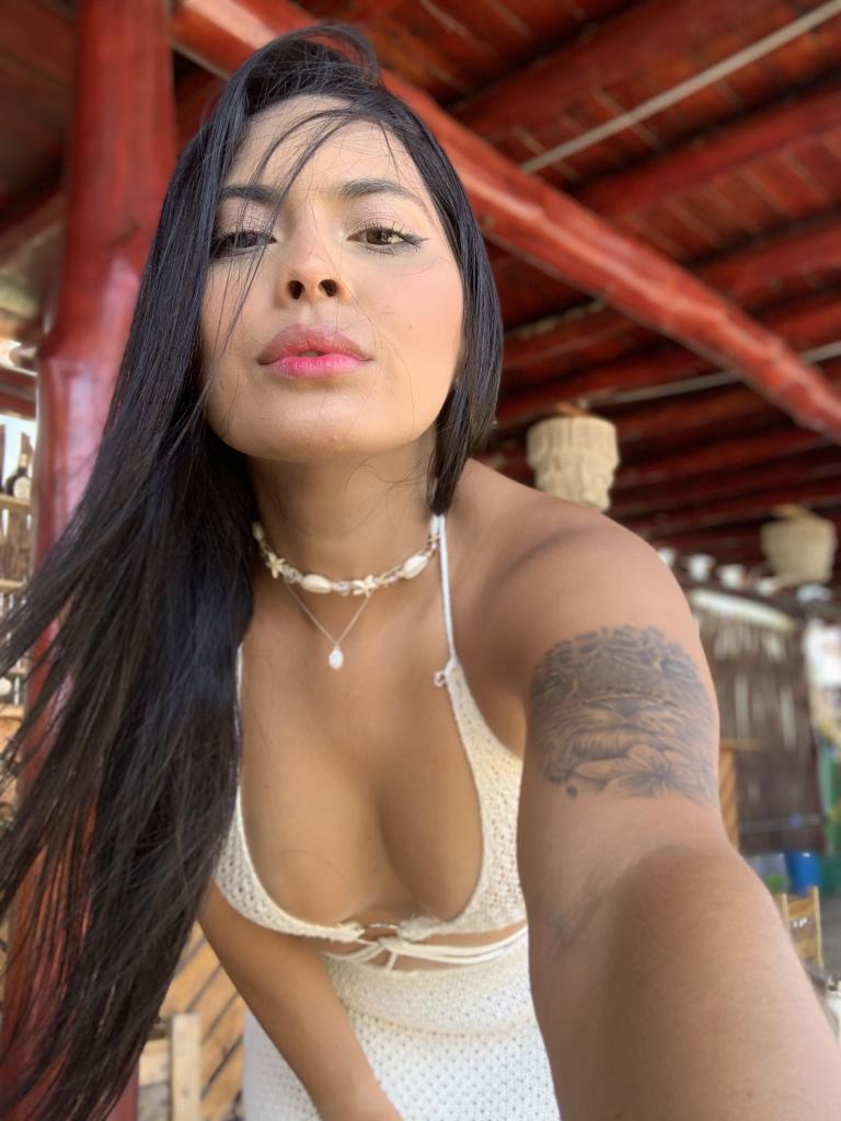 613347926: Chica busca chico en Navarra