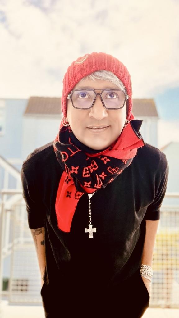 608259318: Chico busca chica en Barcelona