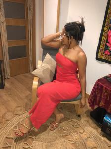 604390300: Chica busca chico en Madrid