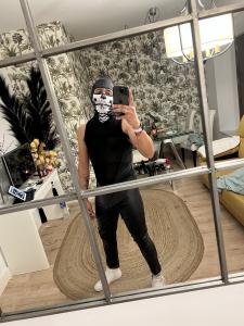 612553224: Chico busca chica en Granada