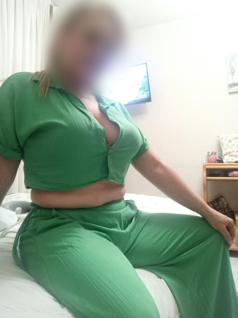 641946861: Chica busca chico en Burgos