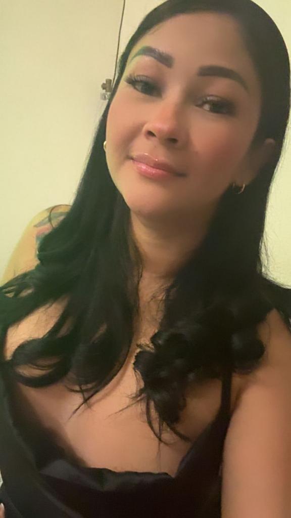 604247807: Chica busca chico en Valencia