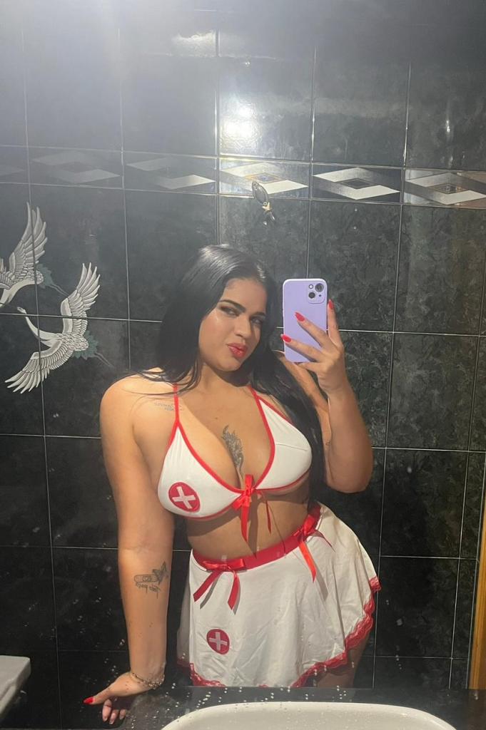 Chica busca chico en Granada: Chica busca chico