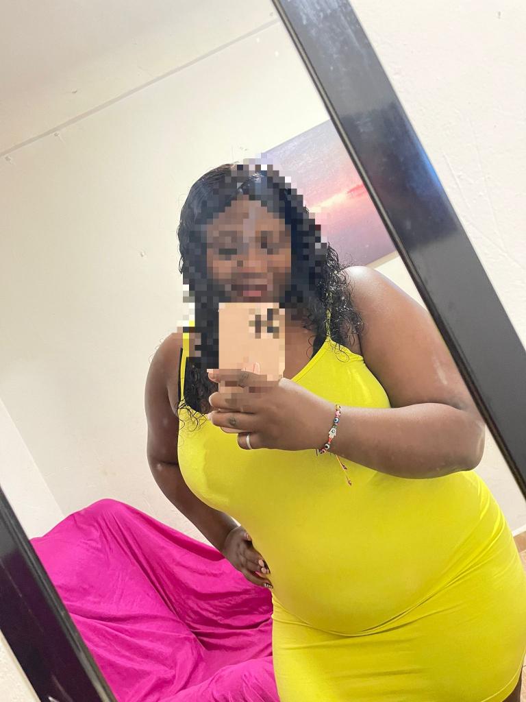 631434875: Chica busca chico en Huelva