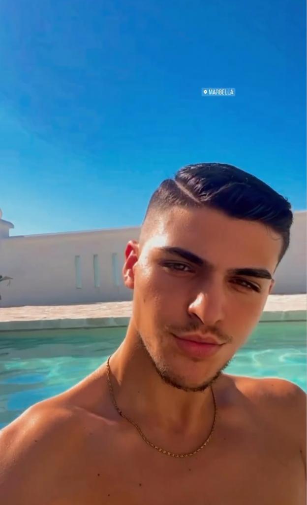 Chico busca chica en Málaga: 