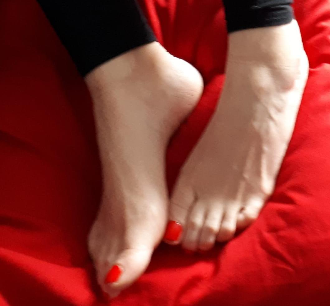 604181042: Chica busca chico en Asturias