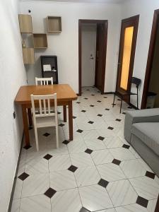 607527971:  en Barcelona