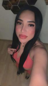 663821847: Chica busca chico en Madrid