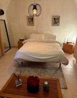 644114446:  en León