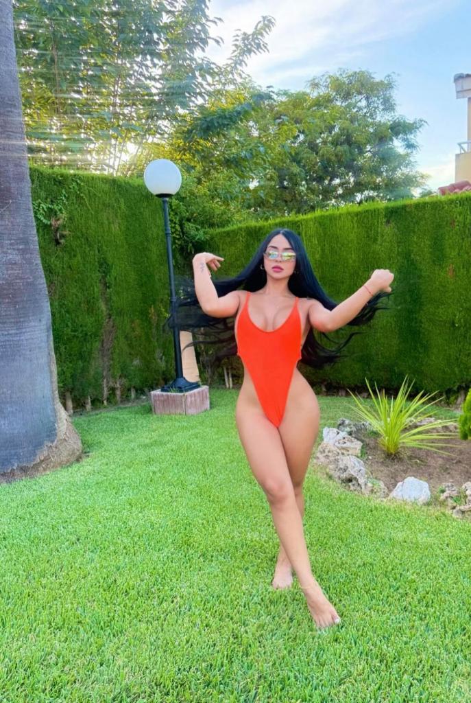 614992700: Chica busca chico en Tenerife