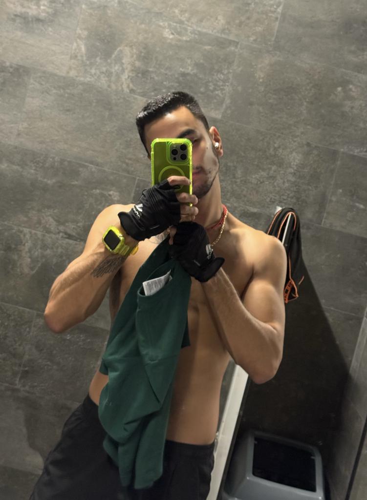 Chico busca chica en La Coruña: 